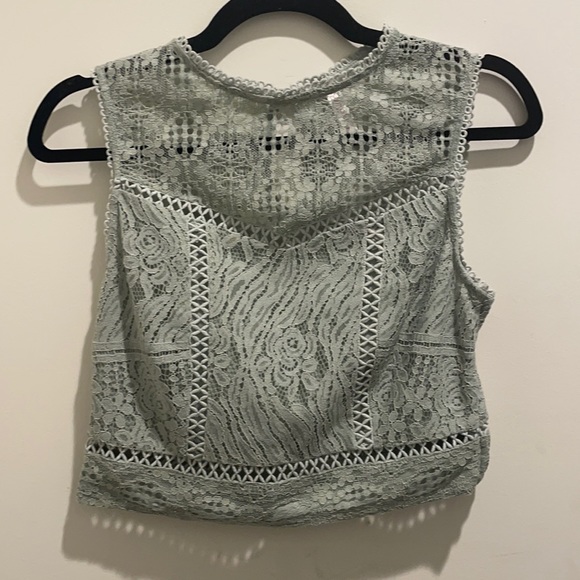 Cute Lacy Green Crop Top - Picture 1 of 5